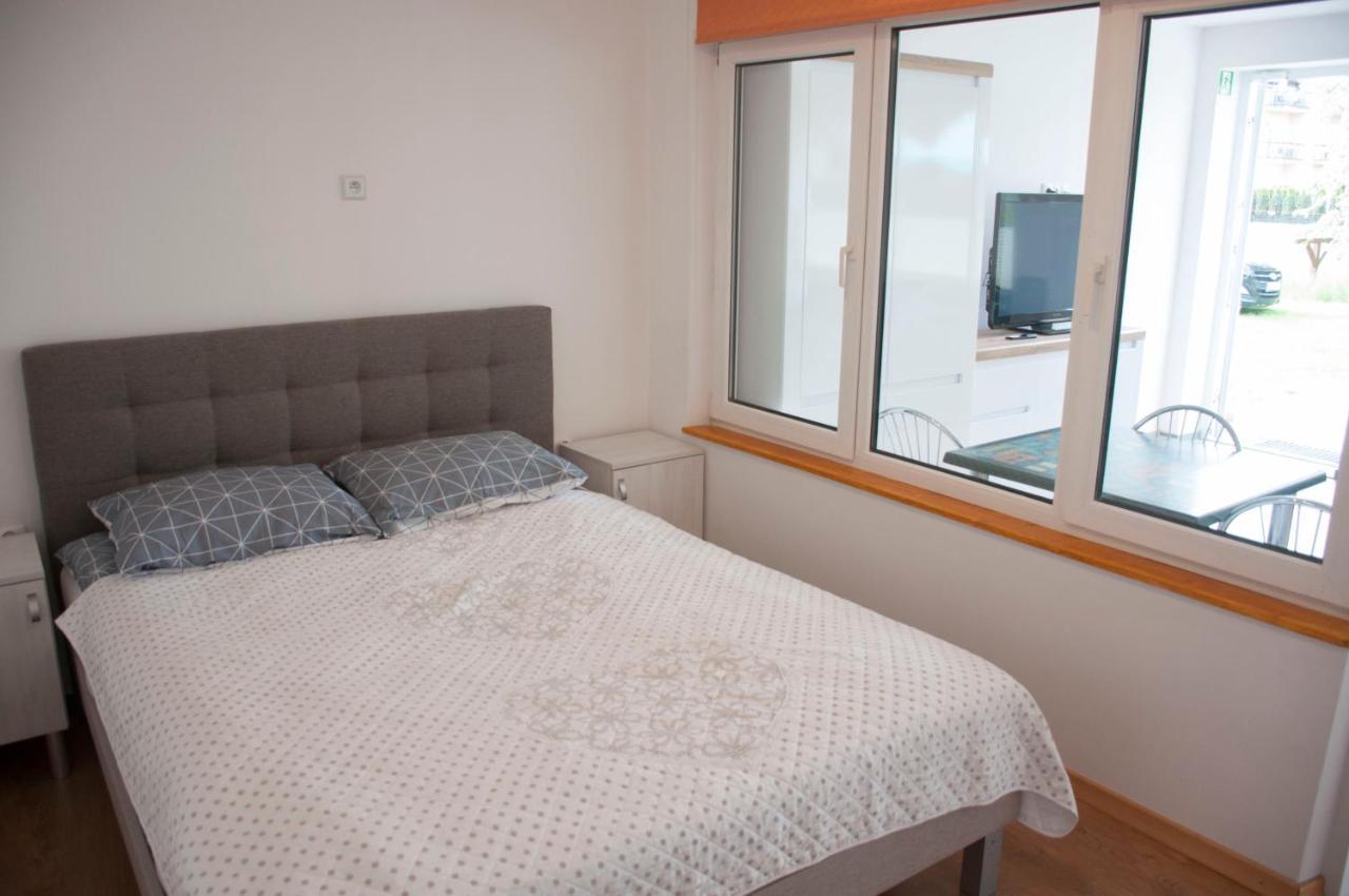 Apartament I Pokoje Aura Dom Wczasowy Darlowko Esterno foto