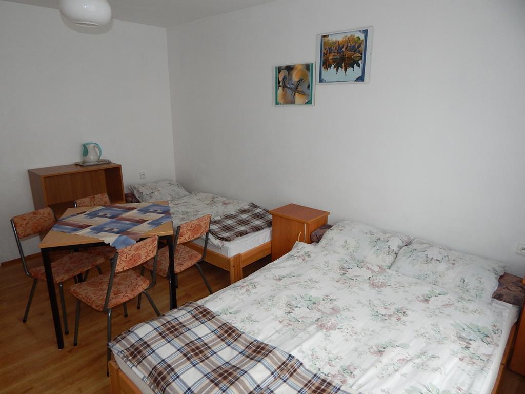 Apartament I Pokoje Aura Dom Wczasowy Darlowko Camera foto
