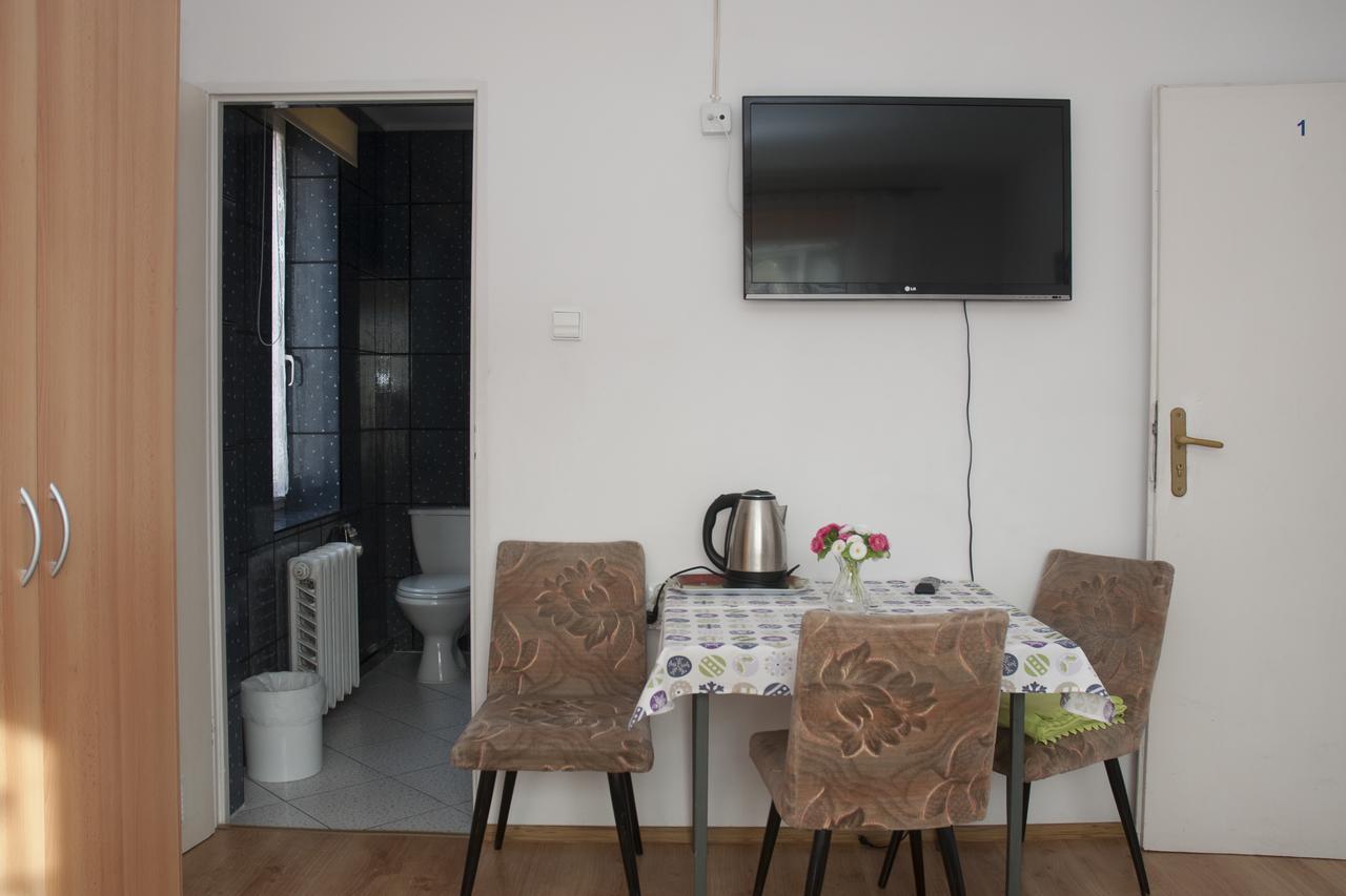 Apartament I Pokoje Aura Dom Wczasowy Darlowko Esterno foto